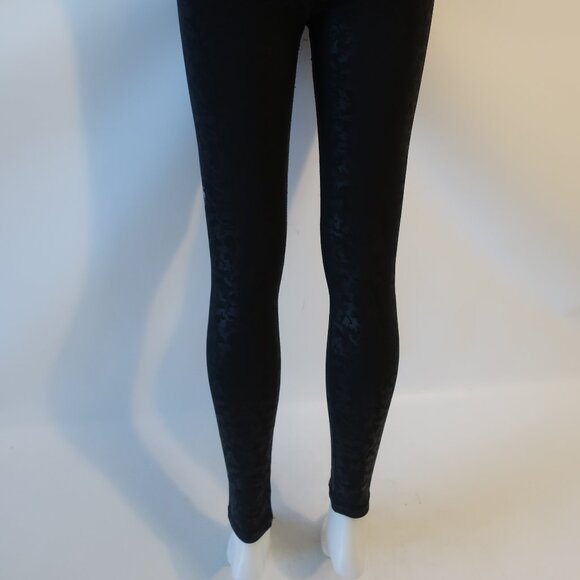 Womens Human Performance Engineering Black Camo Graphic Leggings M - Picture 11 of 12